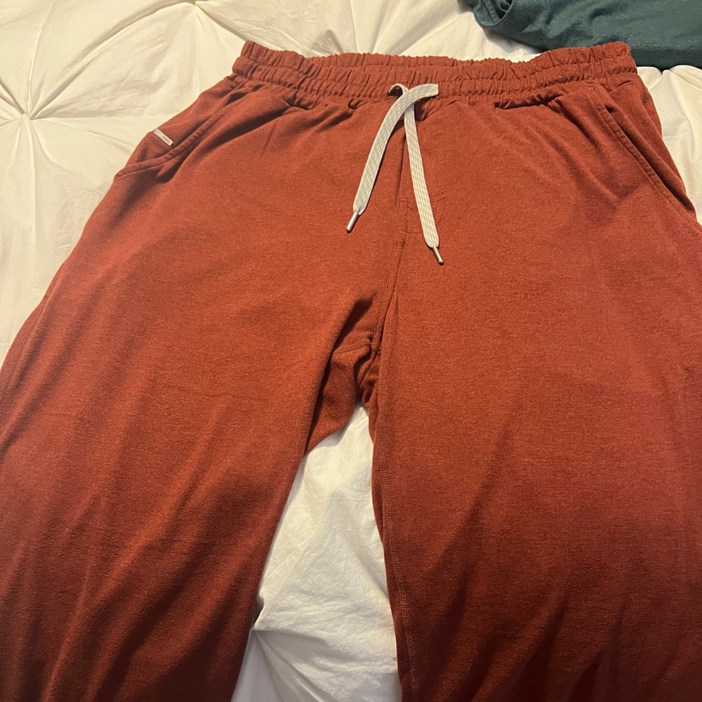 Vuori Rust Red Joggers